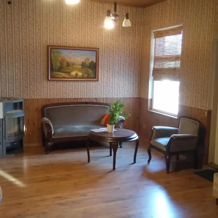 홈스테이 Vana Postimaja Suure-Jaani